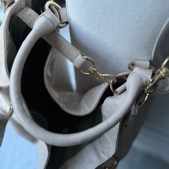 LARGE AUTHENTIC CRÈME COLORED LEATHER OSTRICH BAG - Picture 13 of 16